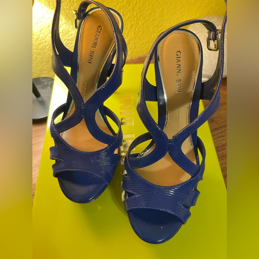 NWT Gianni Bini Open Toe Leather High Heels, Royal Blue Size 7M